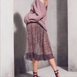 Victoria’s Secret Lace Skirt • size S